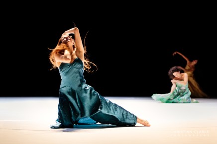 „…como el musguito en la piedra, ay si, si, si…“ (Wie das Moos auf dem Stein)-Tanztheater Wuppertal